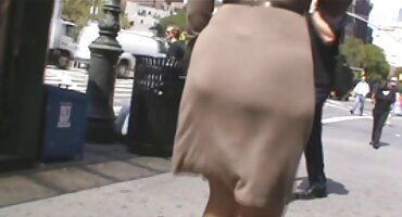 phik sex Le LunaI Luna kéo quả bóng của bạn bè của con trai mình trong khi chết phim sex tu quay tiệt.