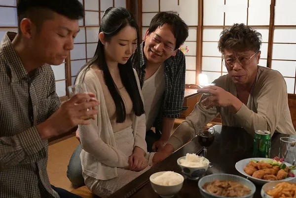 phim sex viet na. “Cháu đã lớn và thật xinh đẹp”, mỗi khi về quê tôi luôn bị 2 người chú quấy rối